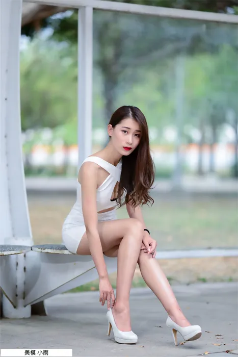 [Mzsock] NO.096 Xiaoyu off-shoulder dress, high heels, beautiful legs, outdoor shot street photography#[100P]-3