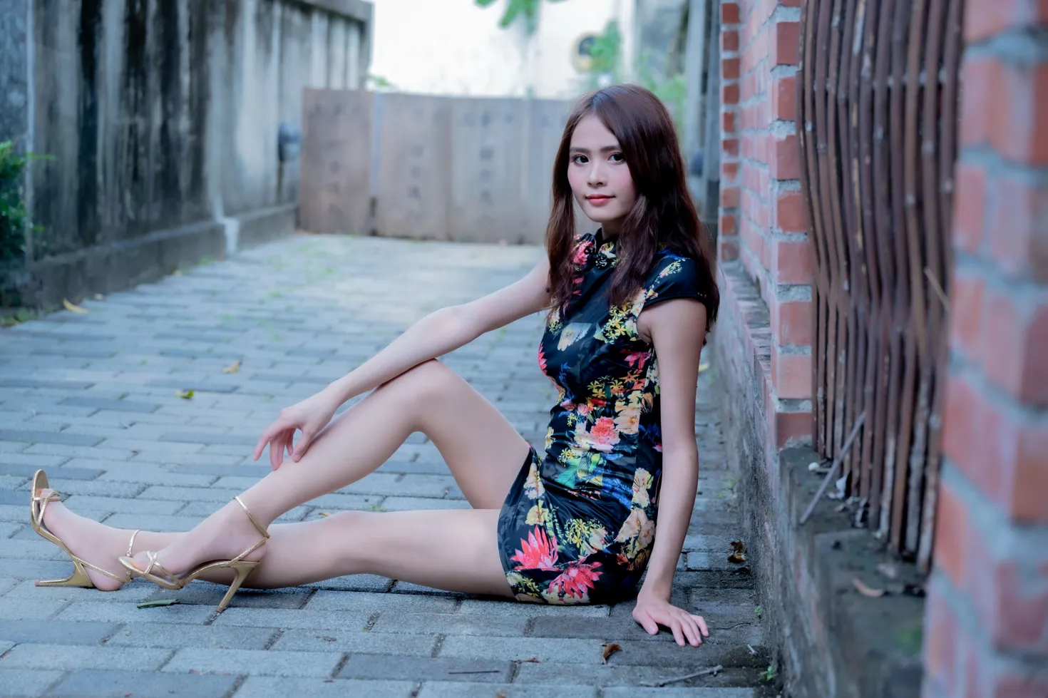 [Mzsock] NO.202 He Jiaxin black flower short cheongsam stockings high heels beautiful legs street photography#[97P]-96